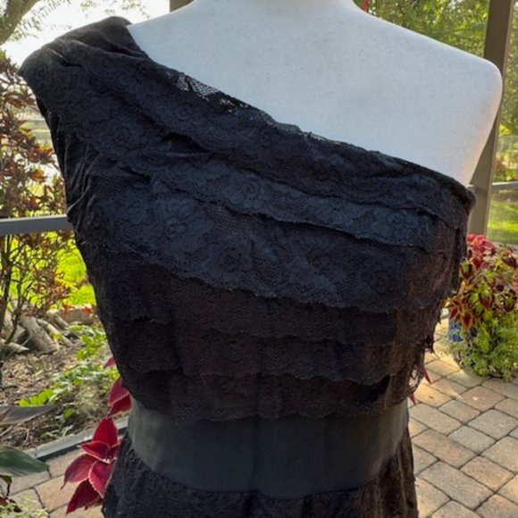 Jessica Simpson Black Layered Lace One Shoulder Dress Black Size 10 - Picture 2 of 10